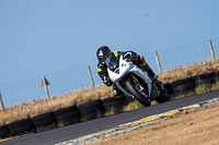 anglesey-no-limits-trackday;anglesey-photographs;anglesey-trackday-photographs;enduro-digital-images;event-digital-images;eventdigitalimages;no-limits-trackdays;peter-wileman-photography;racing-digital-images;trac-mon;trackday-digital-images;trackday-photos;ty-croes